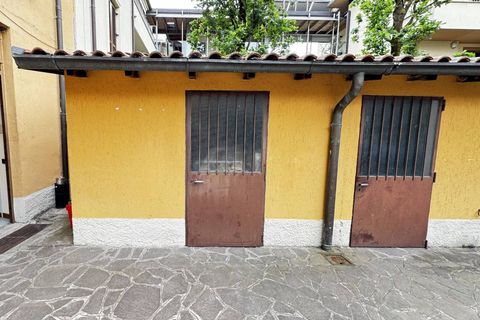L'establiment comercial a Vimercate, Monza and Brianza, Vimercate - € 750/mes | Ref: 2497 - foto 7