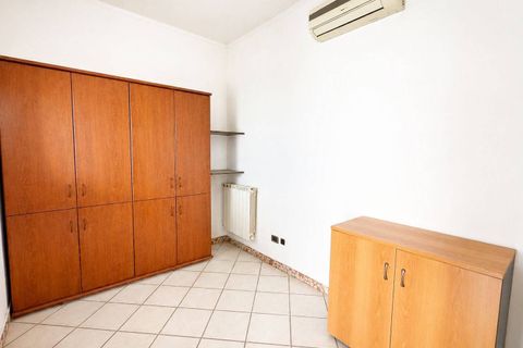 L'establiment comercial a Roncello, Monza and Brianza, Roncello - € 500/mes | Ref: 2499 - foto 8