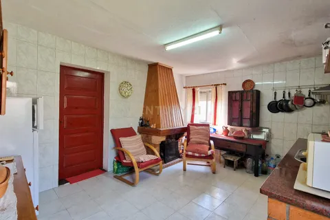 Villa i Lamego, Viseu, Lamego - € 95.000 | Ref: C0203-02505 - foto 4