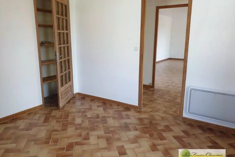 Villa a Fouquebrune, Charente, Fouquebrune - € 790/mes | Ref: GC595 - foto 4