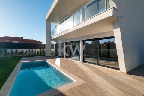 Villa i Alcabideche, Lisbon, Alcabideche - € 960.000 | Ref: KWPT-008914 - foto 3