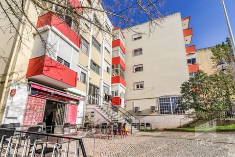 Lejlighed i Amadora, Lisbon, Amadora - € 285.000 | Ref: APA_1096 - foto 2
