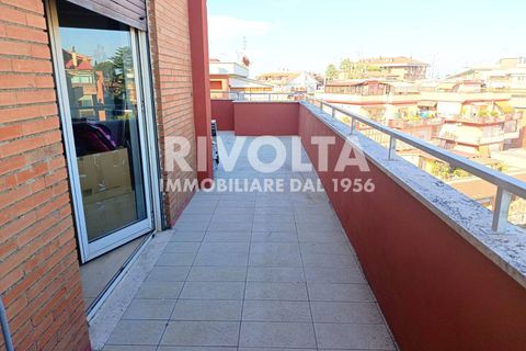 Apartament a Rome, Rome, Rome - € 1.200/mes | Ref: DB ATTICO TRIONFALE - foto 8