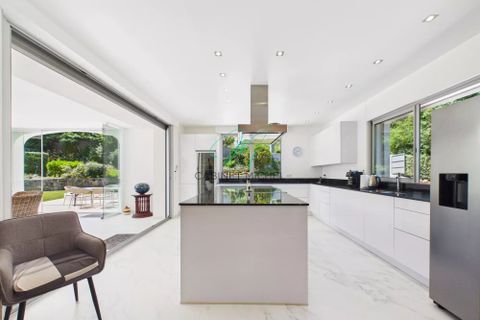 Villa i Opio, Alpes-Maritimes, Opio - € 1.995.000 | Ref: 87053905 - foto 2