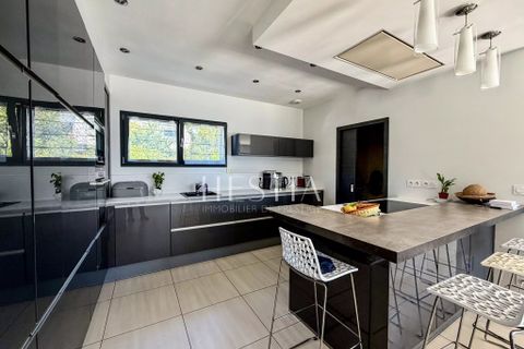 Villa i Aix-les-Bains, Savoie, Aix-les-Bains - € 1.980.000 | Ref: 87060788 - foto 8