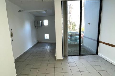 L'establiment comercial a Avignon, Vaucluse, Avignon - € 14.520/mes | Ref: 2786 - foto 2