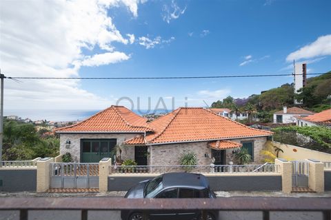 Villa i Funchal, Madeira, Funchal - € 359.000 | Ref: Q2672 - foto 1