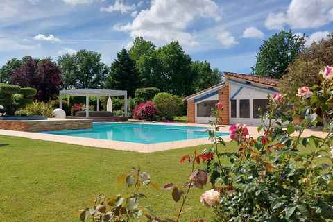 Villa i Montauban, Tarn-et-Garonne, Montauban - € 830.000 | Ref: 340938141304 - foto 1