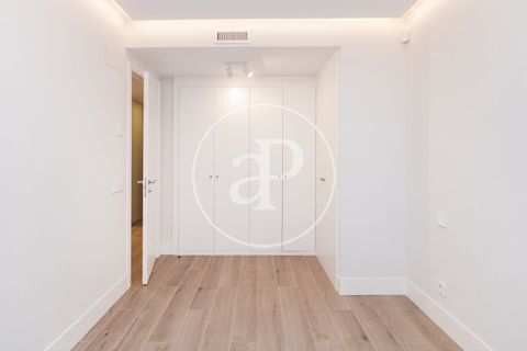 Apartament a Madrid, Madrid, Madrid - € 1.600/mes | Ref: AM2606007 - foto 14