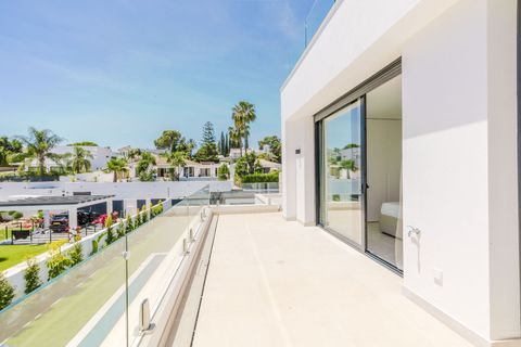 Villa en Marbella, Malaga, Marbella - € 2.100.000 | Ref: 540364c2-3117-43fd-9 - photo 34