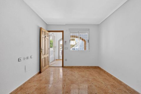 Leilighet i Torrevieja, Alicante, Torrevieja - € 129 900 | Ref: OH02277/10701 - foto 10