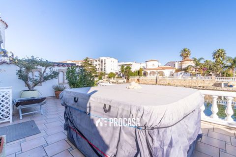 Villa a Empuriabrava, Gerona, Empuriabrava - € 699.000 | Ref: 4305 - foto 22
