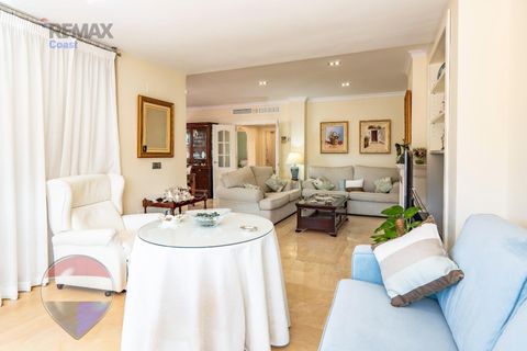Rækkehus i Torremolinos, Malaga, Torremolinos - € 1.800.000 | Ref: 7272-01043/7272 - foto 15
