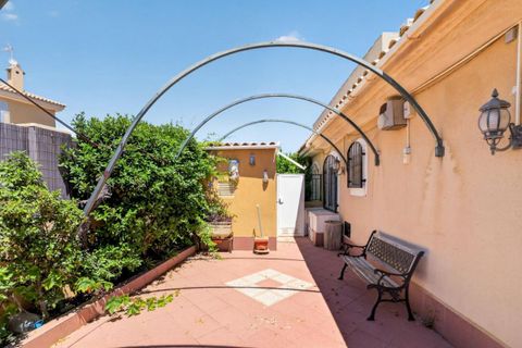 Rækkehus i Orihuela Costa, Alicante, Orihuela Costa - € 270.000 | Ref: 200-4835 - foto 25