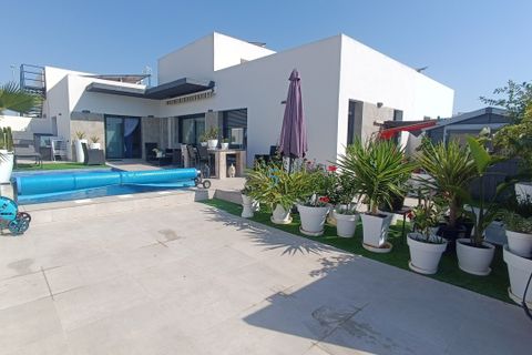 Villa a Daya Nueva, Alicante, Daya Nueva - € 389.995 | Ref: P9100 - foto 5