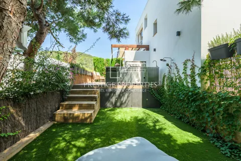 Rækkehus i Playa De Cala Llonga, Ibiza, Playa De Cala Llonga - € 895.000 | Ref: 7813 - foto 2