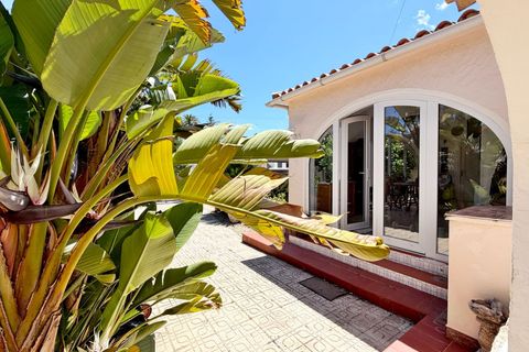 Bungalow i Denia, Alicante, Denia - € 299.000 | Ref: AB8779 - foto 1
