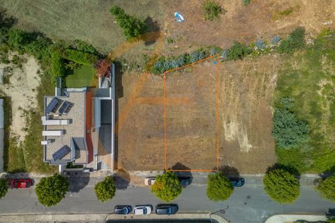 Helårsgrund i Trofa, Porto, Trofa - € 75.000 | Ref: DA10-583 - foto 1
