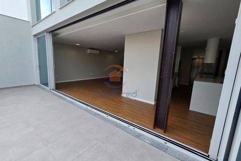 Villa i Odivelas, Lisbon, Odivelas - € 710.000 | Ref: MJM6969R5 - foto 6