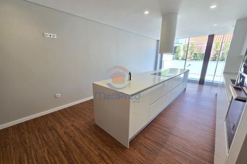 Villa i Odivelas, Lisbon, Odivelas - € 710.000 | Ref: MJM6969R5 - foto 10