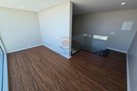 Villa i Odivelas, Lisbon, Odivelas - € 710.000 | Ref: MJM6969R5 - foto 41
