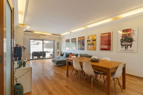 Villa i Carcavelos, Lisbon, Carcavelos - € 980.000 | Ref: C0483-01870 - foto 2