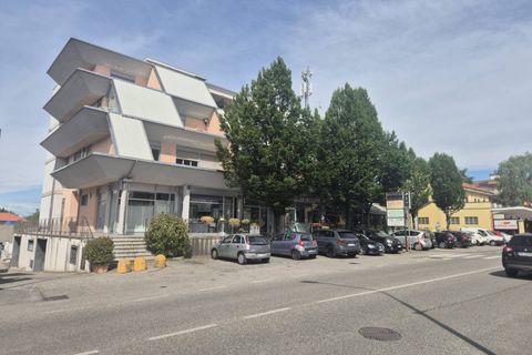 Apartament a Varese, Varese, Varese - € 850/mes | Ref: 603-LN - foto 2