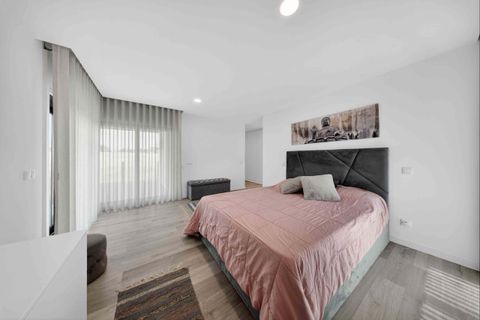 Villa i Oeiras, Lisbon, Oeiras - € 1.250.000 | Ref: CB15-0098 - foto 10