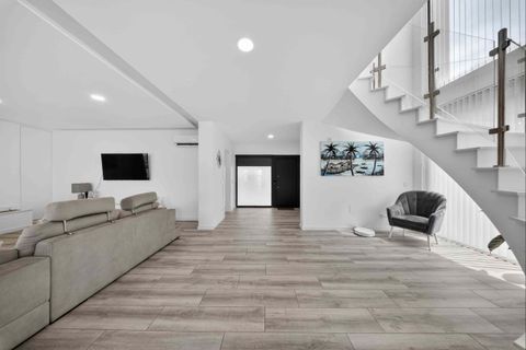Villa i Oeiras, Lisbon, Oeiras - € 1.250.000 | Ref: CB15-0098 - foto 33