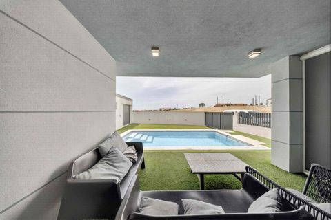 Villa i Oeiras, Lisbon, Oeiras - € 1.250.000 | Ref: CB15-0098 - foto 37