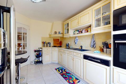 Villa a Chelles, Seine-et-Marne, Chelles - € 425.000 | Ref: 87043792 - foto 5