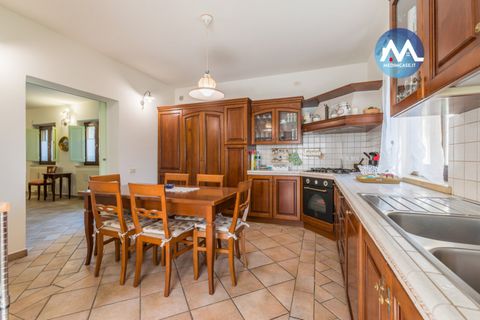 Villa a Torgiano, Perugia, Torgiano - € 425.000 | Ref: 3926 - foto 10
