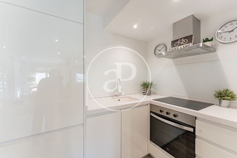 Apartament a Madrid, Madrid, Madrid - € 2.200/mes | Ref: AM2606008 - foto 9