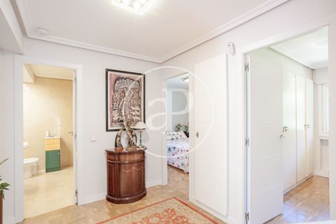 Villa a Madrid, Madrid, Madrid - € 1.990.000 | Ref: VMO2606001 - foto 42