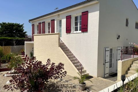 Villa i Saintes, Charente-Maritime, Saintes - € 246.100 | Ref: BVI78325 - foto 1