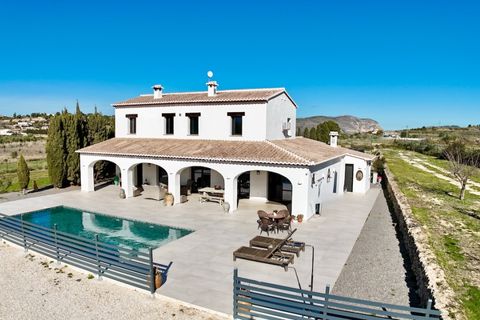 Landejendom i Benissa, Alicante, Benissa - € 1.335.000 | Ref: AMB-25740 - foto 1