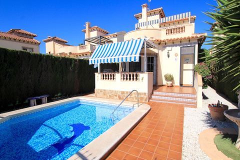 Villa i Guardamar Del Segura, Alicante - foto 1