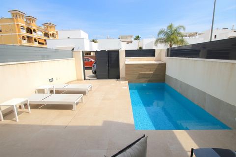Villa i Benijofar, Alicante, Benijofar - € 360.000 | Ref: CM425 - foto 2