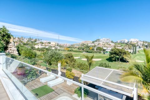 Rækkehus i Riviera Del Sol, Malaga, Riviera Del Sol - € 1.195.000 | Ref: 5393059 - foto 2