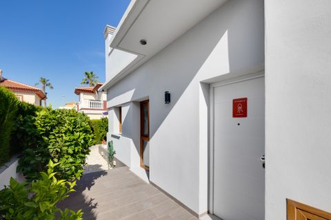 Villa a Ciudad Quesada, Alicante, Ciudad Quesada - € 585.000 | Ref: A9242 - foto 11