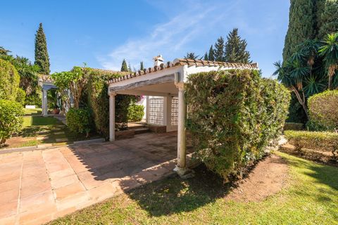 Villa en Marbella, Malaga, Marbella - € 2.500.000 | Ref: HFMs701229 - photo 40