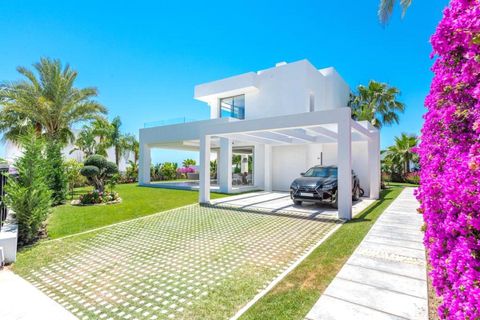 Villa a Marbella, Malaga, Marbella - € 2.850.000 | Ref: HFMs705593 - foto 3
