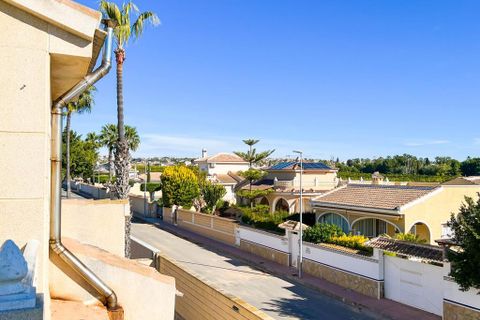 Villa en Ciudad Quesada, Alicante, Ciudad Quesada - € 569.000 | Ref: CLDMLS-71374 - photo 5