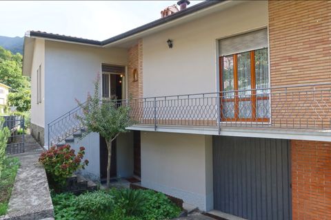Villa i Bagnone, Massa and Carrara, Bagnone - € 290.000 | Ref: 391B - foto 4