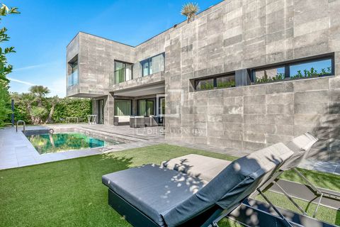 Villa i Salou, Tarragona, Salou - € 1.595.000 | Ref: TAR69983 - foto 5