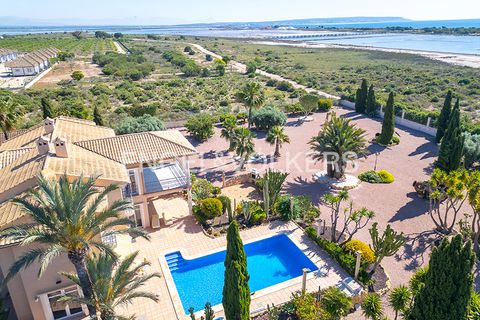 Villa a La Marina, Alicante, La Marina - € 1.495.000 | Ref: W-04A4UW - foto 11