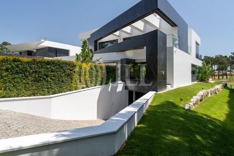 Villa a Almada, Setubal, Almada - € 15.000/mes | Ref: 97933 - foto 32