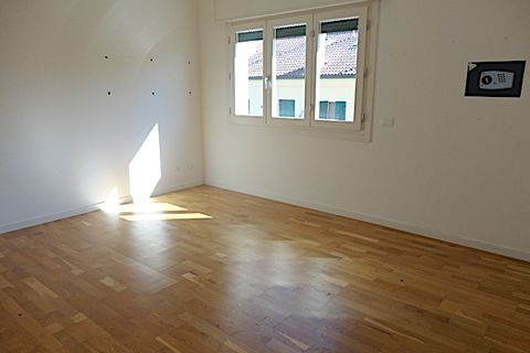Villa a Padua, Padua, Padua - € 380.000 | Ref: V676 - foto 9