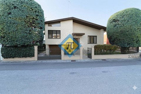 Villa a Pordenone, Pordenone, Pordenone - € 205.000 | Ref: 415 - foto 36