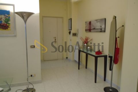 Apartament a Bari, Bari, Bari - € 980/mes | Ref: AA1959 - foto 4